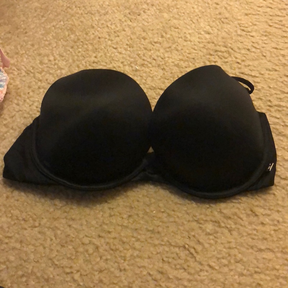 32DD Victoria’s Secret Very Sexy push-up bra